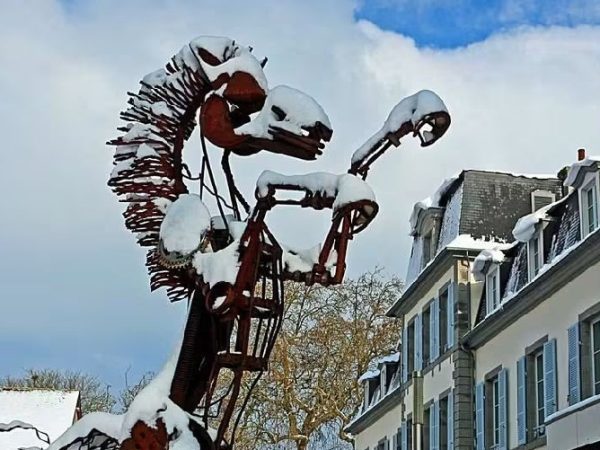 sculpture cheval de fer par boris guivarc'h des forges de l'idée 2026